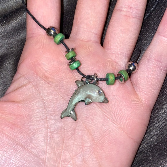 Jewelry - 🦋Green dolphin necklace!